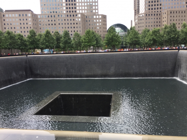 9/11 memorial fountain
